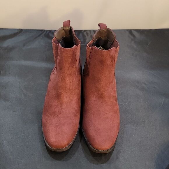 BRAND NEW LOFT OUTLET ROUND TOE SLIP-ON WOMEN"S ANKLE BOOT - Picture 3 of 14